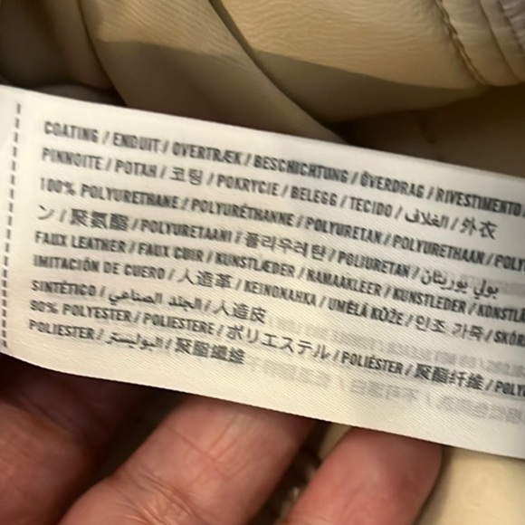 NWT Abercrombie & Fitch Cream 90s Straight Leg High Rise Vegan Leather 2/26 - Picture 10 of 10